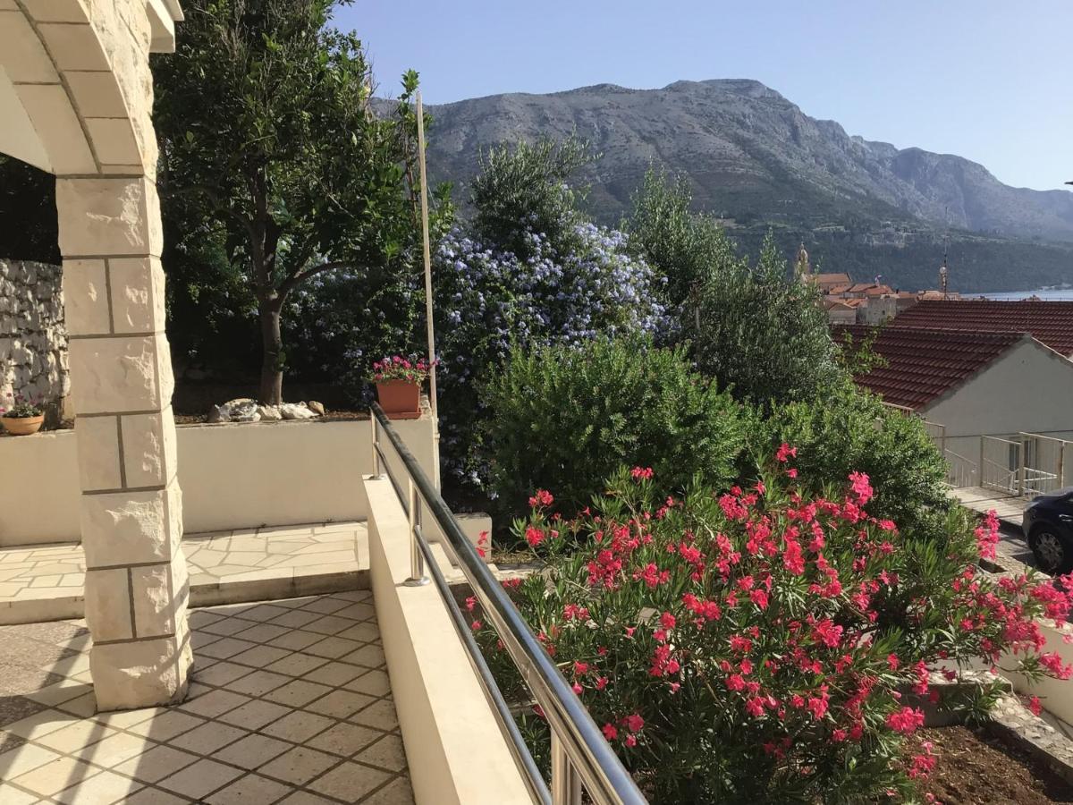 Lux Apartments Korčula Екстериор снимка