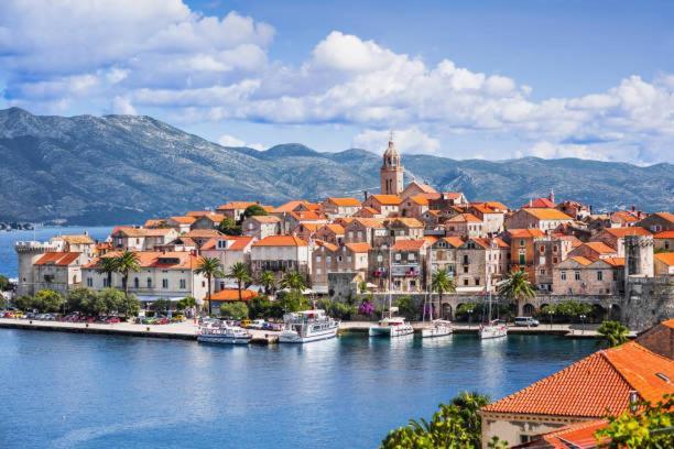 Lux Apartments Korčula Екстериор снимка