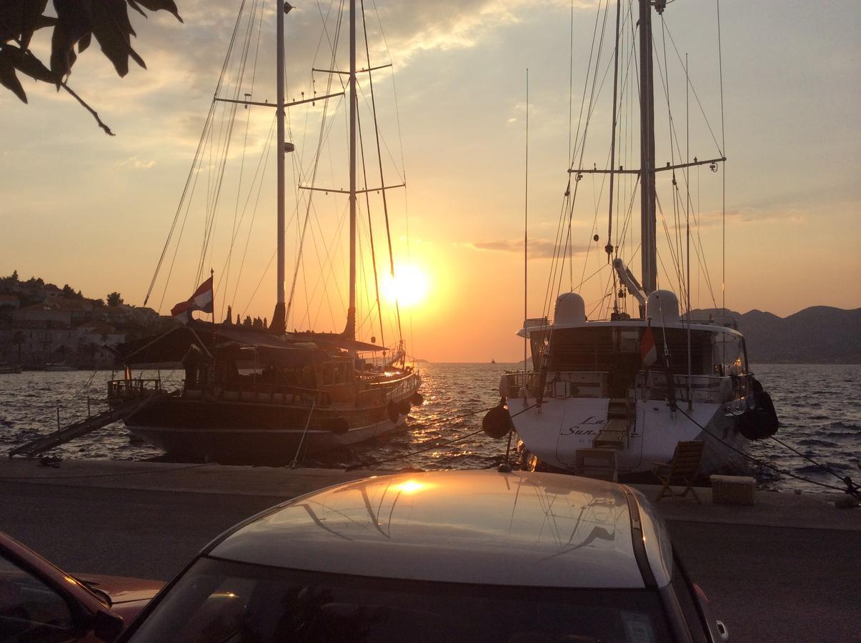 Lux Apartments Korčula Екстериор снимка
